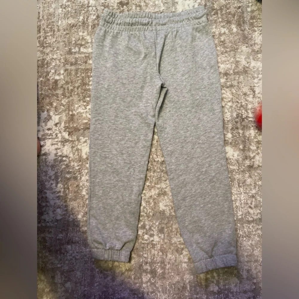 Athletic Works Light Gray Kids Joggers with drawstrings size S 6/7-NWT